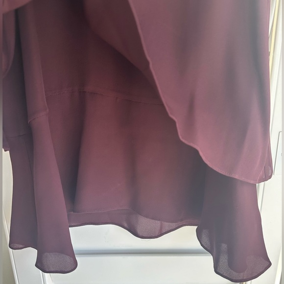 Theory silk sleeveless burgundy layered tank in size S. - Picture 4 of 8